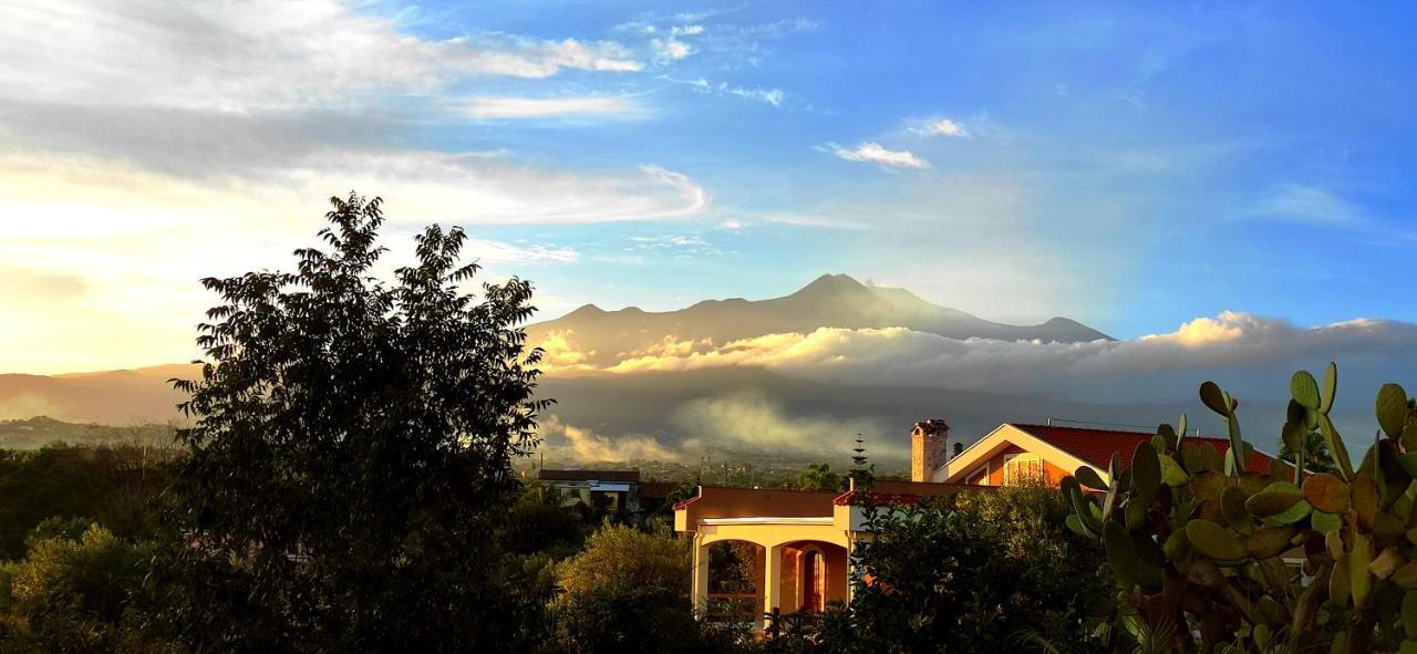 Вілла Casa Del Sole Con Vista Sull'Etna A 200 Mt Dal Mare Ачиреале Екстер'єр фото