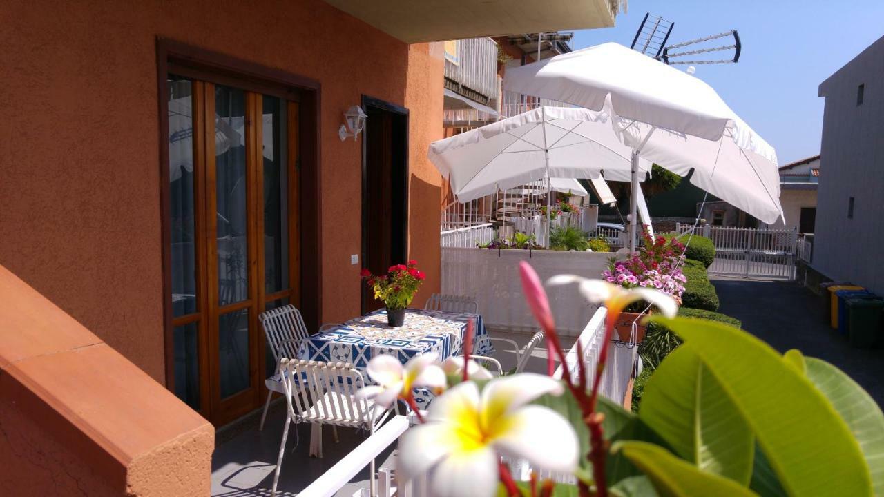 Вілла Casa Del Sole Con Vista Sull'Etna A 200 Mt Dal Mare Ачиреале Екстер'єр фото