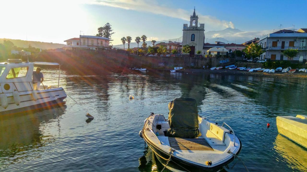 Вілла Casa Del Sole Con Vista Sull'Etna A 200 Mt Dal Mare Ачиреале Екстер'єр фото